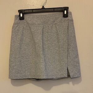 Outdoor Voices Women’s Court Warmup Skort in the color "Dove" or "Ash” Size S